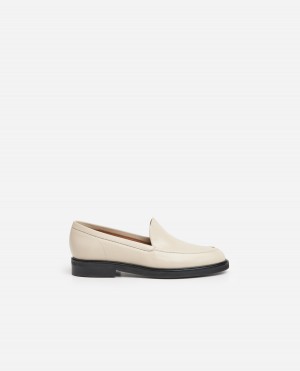 White Shoes Flattered Sanna Leather Loafers | BCASD71497