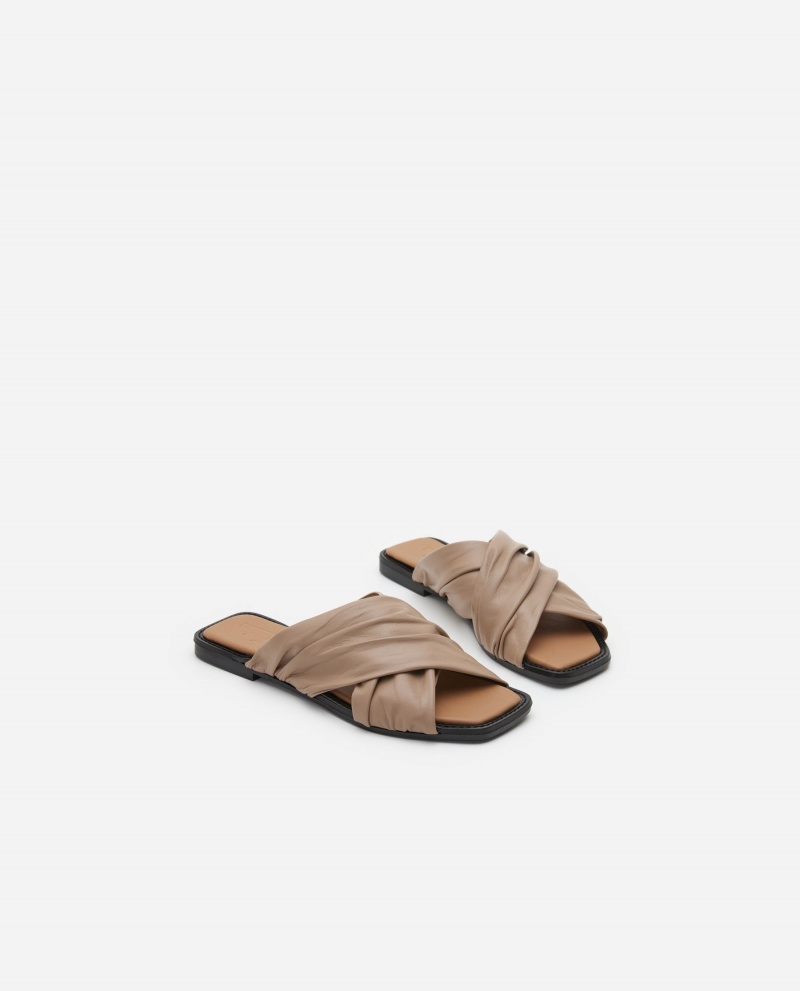 Beige Shoes Flattered Gabriella Leather Sandals | DCAKV52406