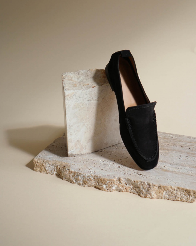 Black Shoes Flattered Vida Suede Loafers | TCAPQ59889