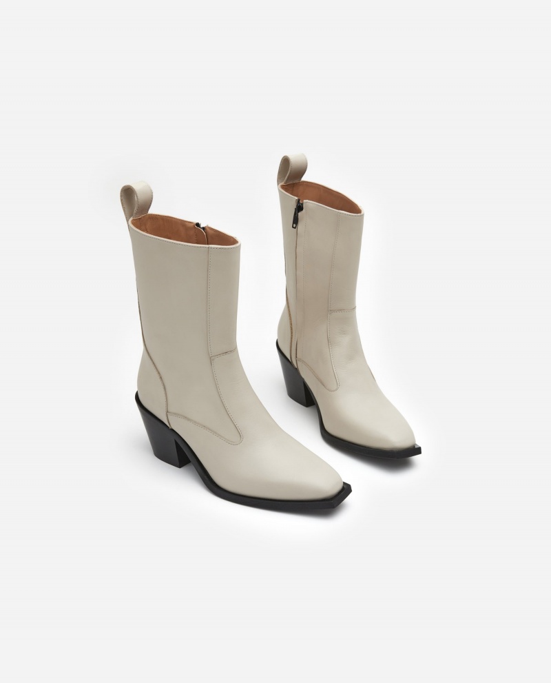 White Shoes Flattered Cher Leather Boots | CACVG92796