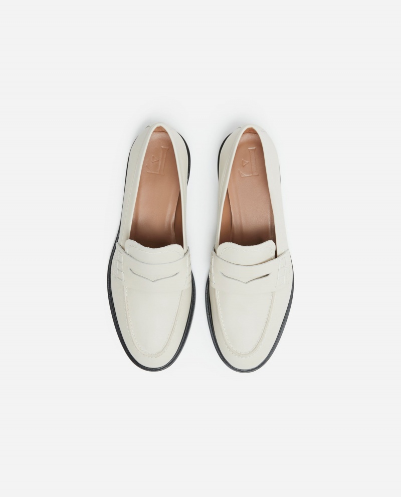 White Shoes Flattered Sara Leather Loafers | QCAWA97065